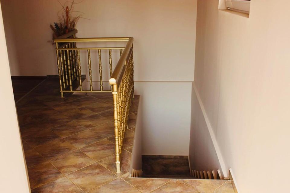 Ezerets Guest House Anita Bagian luar foto
